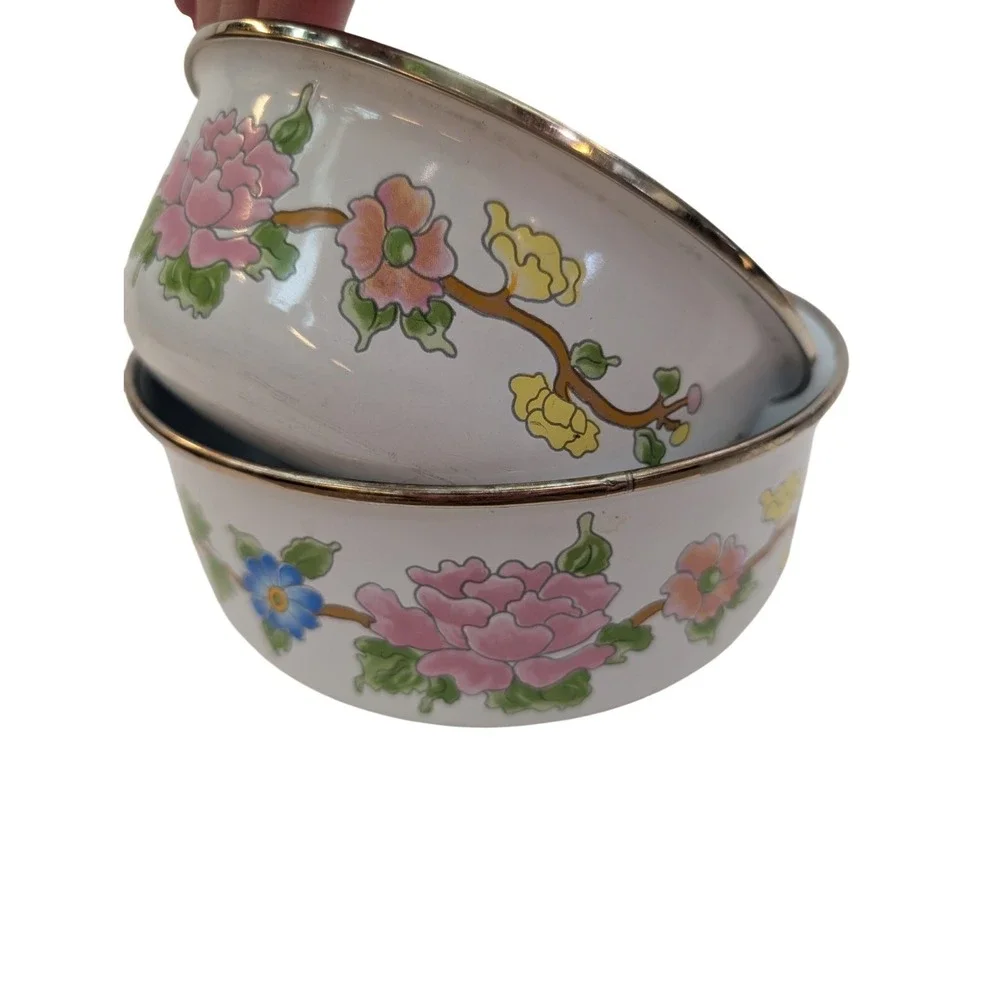 M. Kamenstein Floral Mixing Nesting Bowls Vintage 1983 Enamelware Set of 2